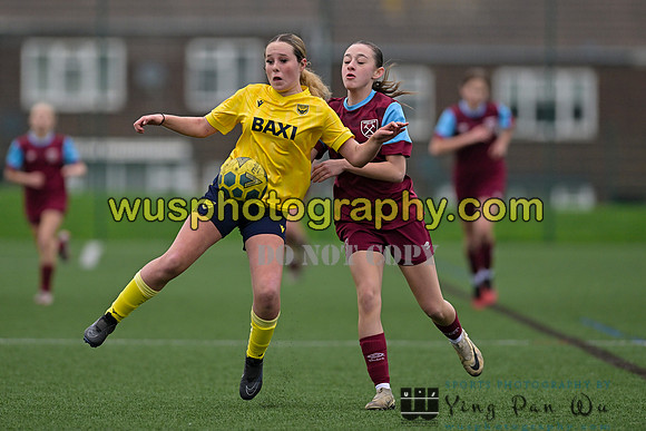 20241109-111445 West Ham United Performance Claret Girls U14 v Oxford United Girls U14
