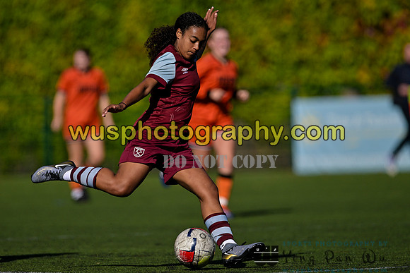 20240928-110056 Millwall Lionesses U18 v West Ham United Development U18