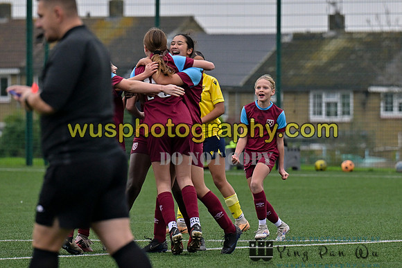 20241109-113353 West Ham United Performance Claret Girls U14 v Oxford United Girls U14