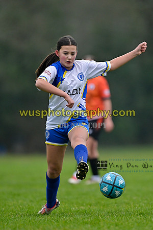 20250118-104046 Haywards Heath Town Youth FC Girls U12 v Whiteley Wanderers FC Girls U12 Kites
