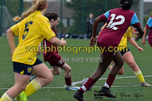 20241109-113308A West Ham United Performance Claret Girls U14 v Oxford United Girls U14