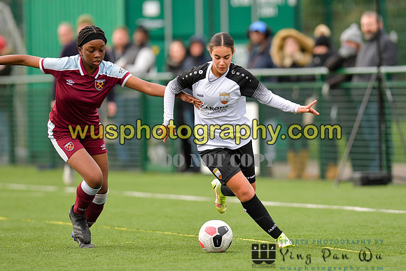20211211-113945G West Ham United Academy Girls U16 v London Bees Academy U16