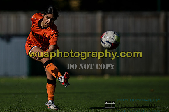 20240928-110311 Millwall Lionesses U18 v West Ham United Development U18
