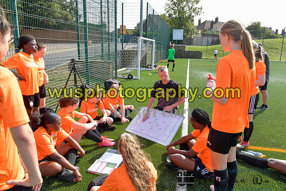 20200919-134240 London Bees Academy U16 v AFC Wimbledon Girls U16