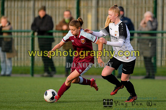 20211211-105716 West Ham United Academy Girls U16 v London Bees Academy U16