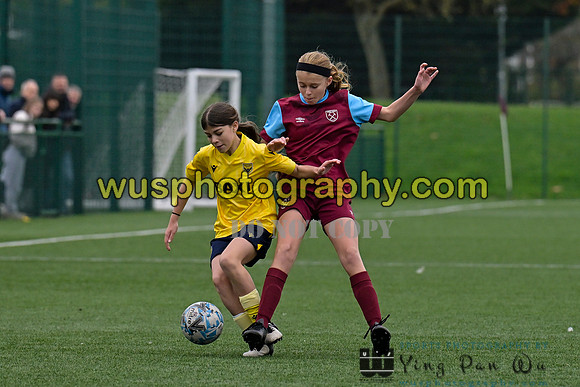 20241109-113053A West Ham United Performance Claret Girls U14 v Oxford United Girls U14