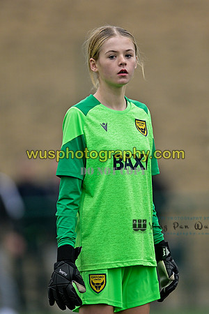 20241109-111612 West Ham United Performance Claret Girls U14 v Oxford United Girls U14