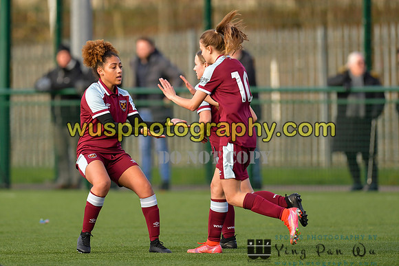 20211211-104412 West Ham United Academy Girls U16 v London Bees Academy U16