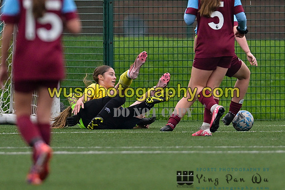 20241109-112603 West Ham United Performance Claret Girls U14 v Oxford United Girls U14