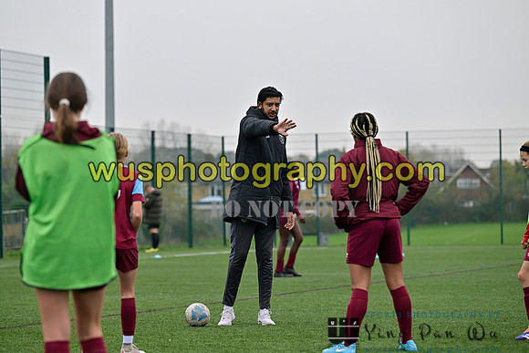 20241109-094839 West Ham United Performance Claret Girls U14 v Oxford United Girls U14