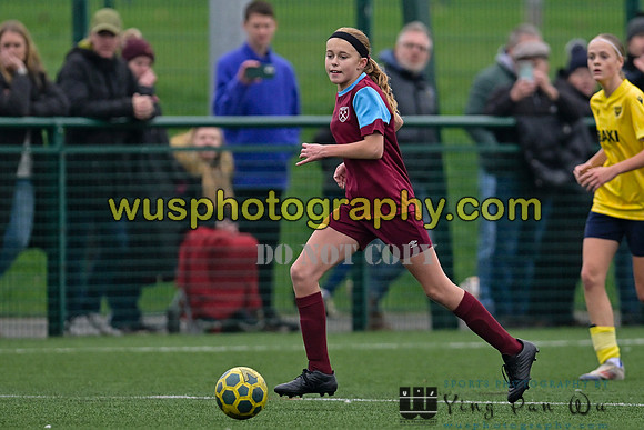 20241109-111932 West Ham United Performance Claret Girls U14 v Oxford United Girls U14