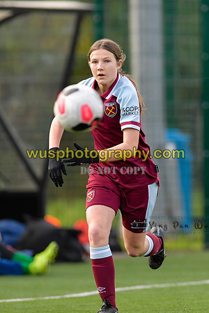 20211211-111239A West Ham United Academy Girls U16 v London Bees Academy U16
