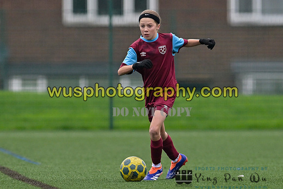 20241109-111740 West Ham United Performance Claret Girls U14 v Oxford United Girls U14