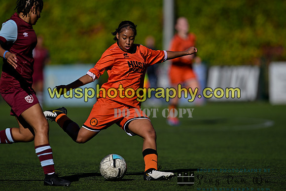 20240928-102338 Millwall Lionesses U18 v West Ham United Development U18