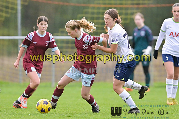 20221119-112800A Tottenham Hotspur Women FC Academy U15 v West Ham United Academy Girls U15