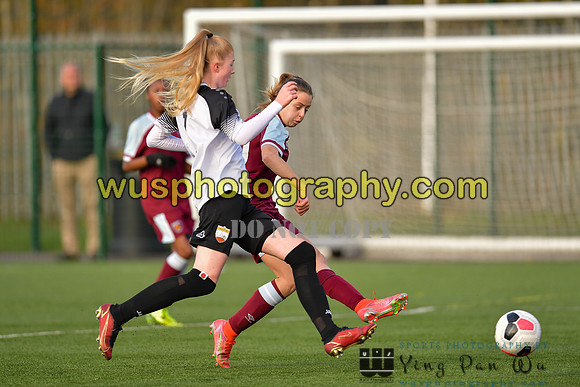 20211211-104405B West Ham United Academy Girls U16 v London Bees Academy U16