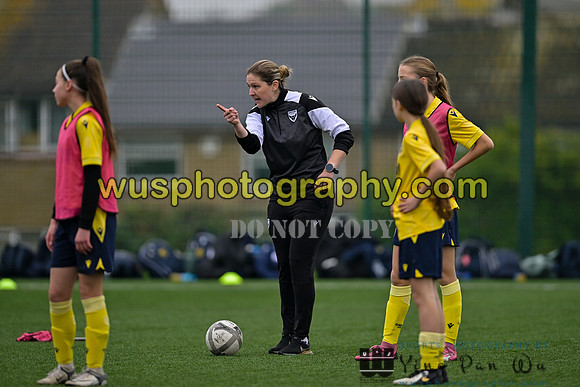 20241109-095013 West Ham United Performance Claret Girls U14 v Oxford United Girls U14