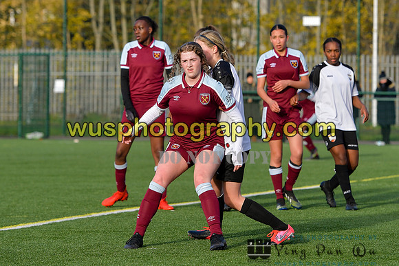 20211211-105203 West Ham United Academy Girls U16 v London Bees Academy U16