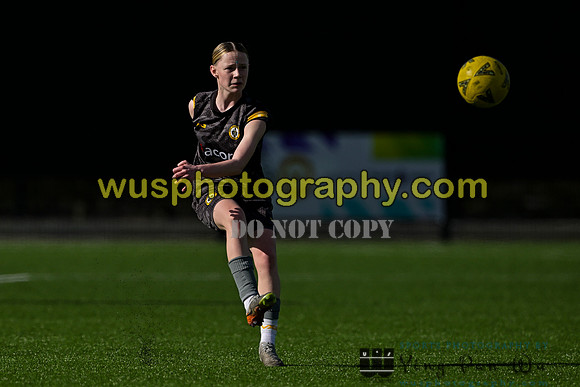 20250301-132447A Cray Wanderers Youth FC Girls U15 v Haywards Heath Town Youth FC Girls U15