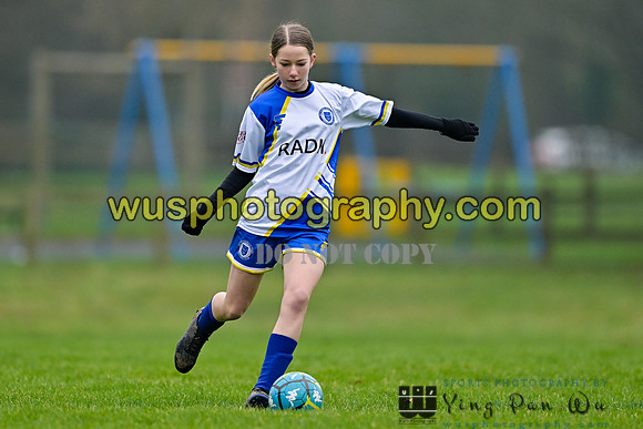 20250118-104044 Haywards Heath Town Youth FC Girls U12 v Whiteley Wanderers FC Girls U12 Kites