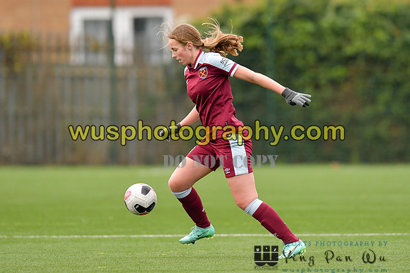 20211211-115157A West Ham United Academy Girls U16 v London Bees Academy U16