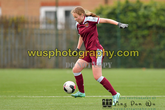 20211211-115157 West Ham United Academy Girls U16 v London Bees Academy U16