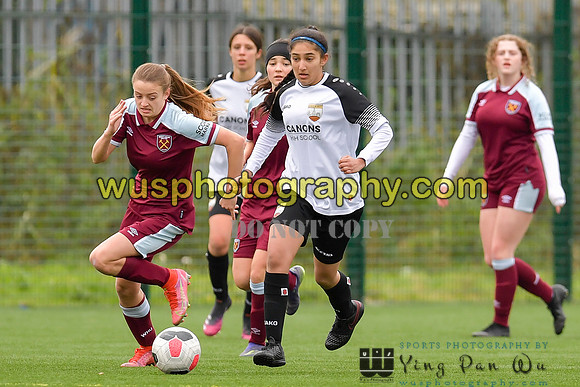 20211211-114921 West Ham United Academy Girls U16 v London Bees Academy U16