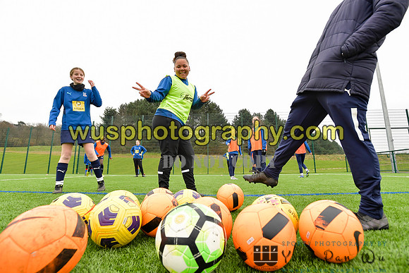 20220122-122724 Crystal Palace FC Girls U14 training