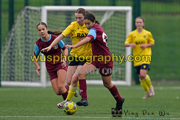 20241109-103202B West Ham United Performance Claret Girls U14 v Oxford United Girls U14