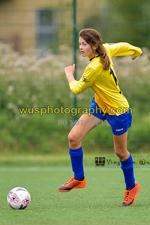 20210821-110625E London Bees Academy U14 v Kent Football United Girls U14
