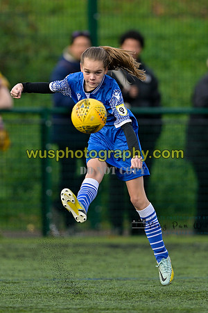20221126-120822-2 Grays Athletic FC Girls U14 v MK Dons FC Girls U14