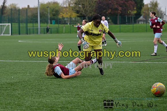 20241109-134010 West Ham United Warriors Girls U16 v Charlton Athletic Academy Girls U16