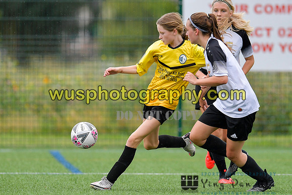 20210821-113729 London Bees Academy U14 v Kent Football United Girls U14