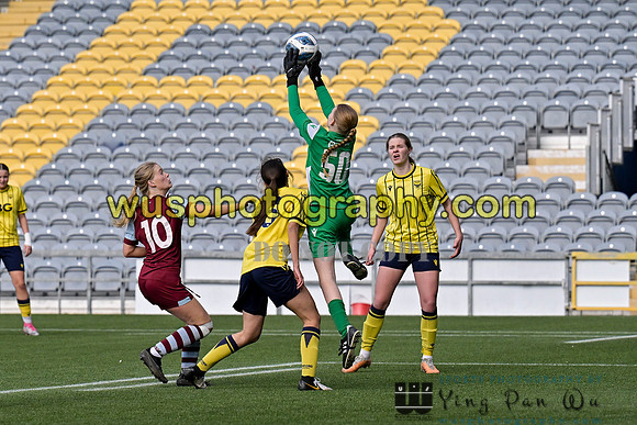 20240420-165610 West Ham United Academy Girls U16 v Oxford United Women U16