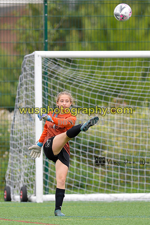20210821-110408A London Bees Academy U14 v Kent Football United Girls U14