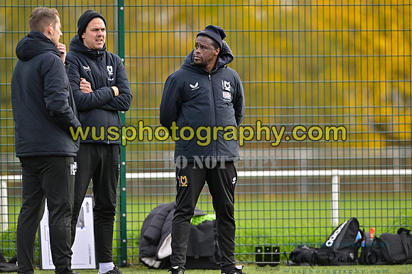 20221126-115714 Grays Athletic FC Girls U14 v MK Dons FC Girls U14