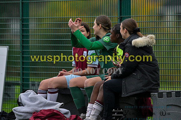 20241109-134406 West Ham United Warriors Girls U16 v Charlton Athletic Academy Girls U16