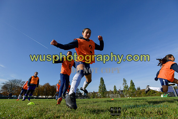 20181007-094650A Tottenham Hotspur Girls U14 v White Star Boys U14