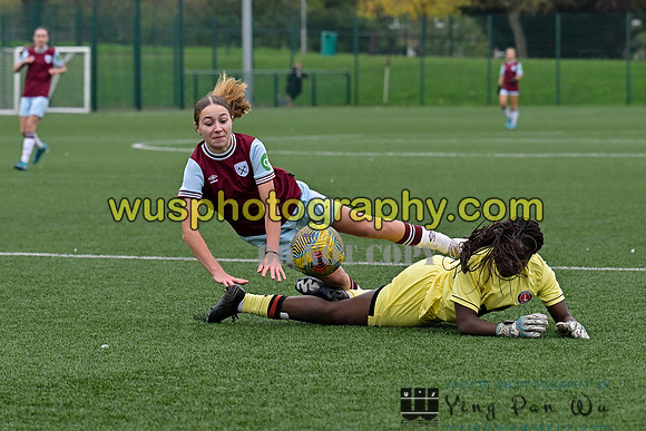 20241109-134009G West Ham United Warriors Girls U16 v Charlton Athletic Academy Girls U16