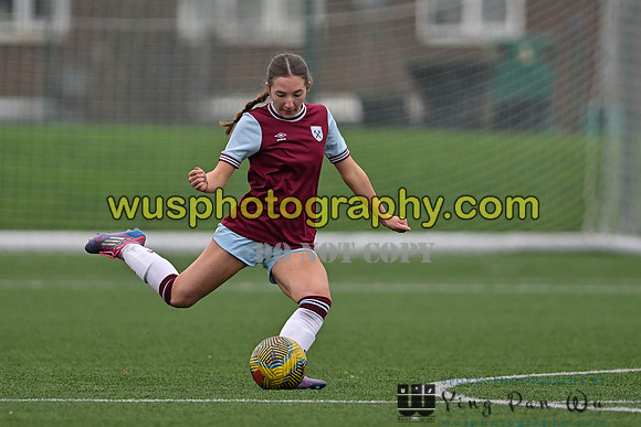 20241109-131437 West Ham United Warriors Girls U16 v Charlton Athletic Academy Girls U16
