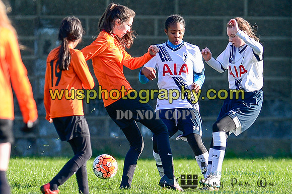 20151122-112402-2 Tottenham Hotspur Girls U13 v Alexandra Park Girls U14 North