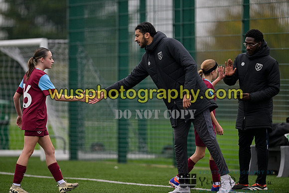 20241109-103141 West Ham United Performance Claret Girls U14 v Oxford United Girls U14