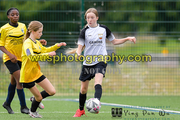 20210821-101448C London Bees Academy U14 v Kent Football United Girls U14