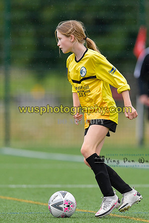 20210821-114137E London Bees Academy U14 v Kent Football United Girls U14
