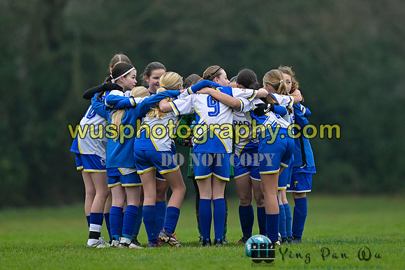 20250118-103130 Haywards Heath Town Youth FC Girls U12 v Whiteley Wanderers FC Girls U12 Kites