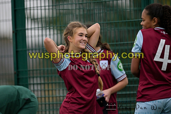 20241109-140411 West Ham United Warriors Girls U16 v Charlton Athletic Academy Girls U16