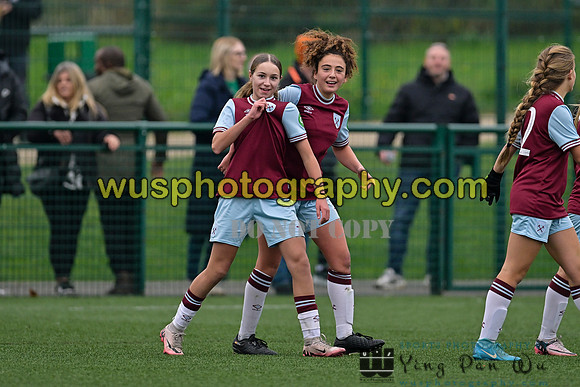 20241109-134348 West Ham United Warriors Girls U16 v Charlton Athletic Academy Girls U16