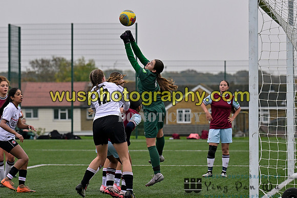 20241109-121704A West Ham United Warriors Girls U16 v Charlton Athletic Academy Girls U16
