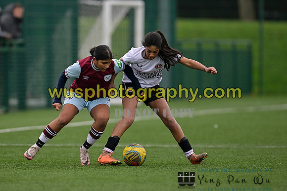 20241109-131340 West Ham United Warriors Girls U16 v Charlton Athletic Academy Girls U16