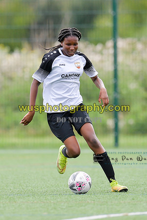 20210821-101147E London Bees Academy U14 v Kent Football United Girls U14